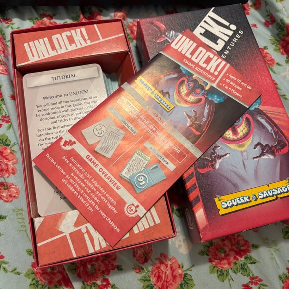 Unlock! Squeek and Sausage - Escape Room Card Game LIKE NEW - Picture 3 of 3